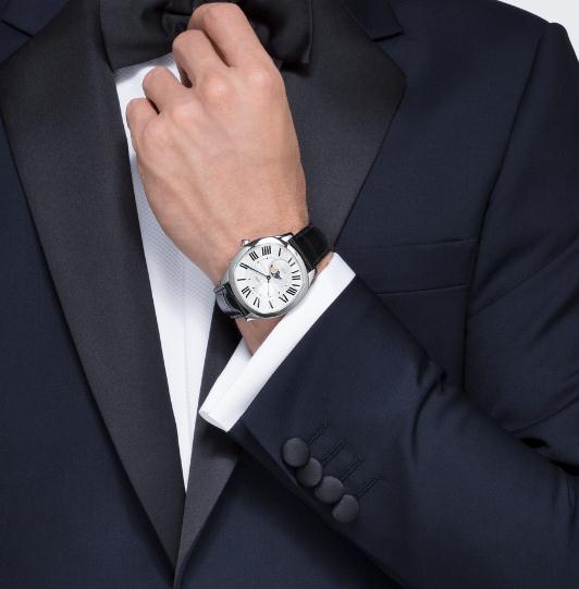 The 41 mm replica watches are designed for men.